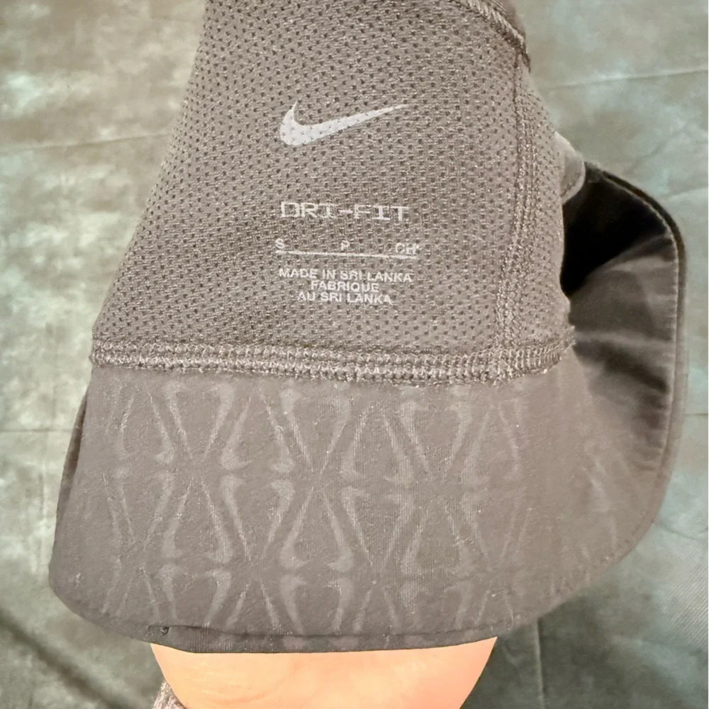 🔥Nike Black Sports Bra Size S NWOT 🔥